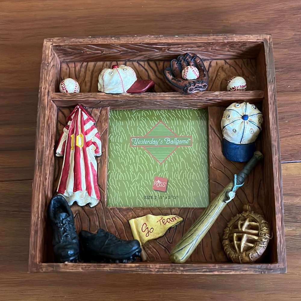 “ Yesterday’s Ballgame “Baseball shadow box frame